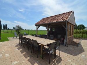 Wonderful country house with huge garden