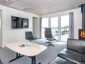 12 person holiday home in Harboøre-By Traum