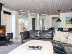 12 person holiday home in Harboøre-By Traum