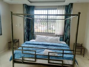 Shikara Apartment A5