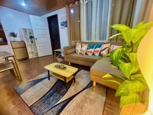 Bloomstone Urban Chill Cabin