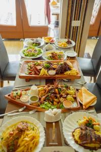 Tiffany Diamond Hotels LTD - Makunganya