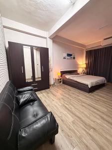 Mango Rooms & Rooftop