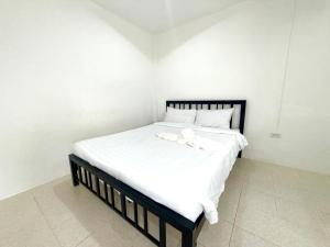 Patong Canal Villa 102