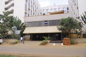 10 minutes to Karura forest Studios in thindigua Kiambu