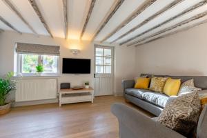 Honeysuckle Cottage - Bramfield