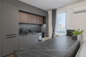 Sauna Premium Apartment - Central, Free Parking, Self Check-In