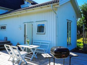 4 person holiday home in Økerø