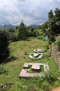 Entire 4 Bedroom Vacation Home - The Chimes House