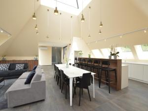 Lovely holiday home Walleken with a pond