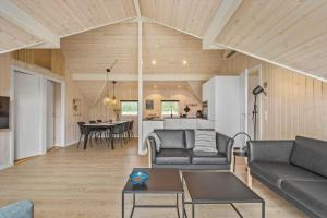 0218-Romo-A-Hveyselsvej-13