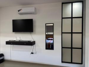 Modern apartment in a great location in Altabrisa