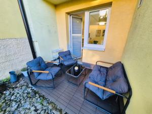 Quiet place within reach of the center