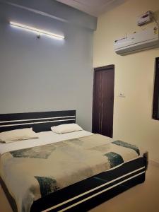 Hotel Shri Jeevan Dham