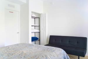 Contemporary Condo in Wynwood w Free Parking