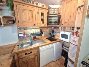 Charmant 2P rénové, 4 pers, balcon, proche pistes - FR-1-265-251