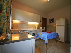 Cozy Holiday Home in Lesterny near Lake