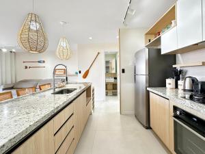 Luxo - Marina Privativa - 5 Suítes - Condomínio Clube