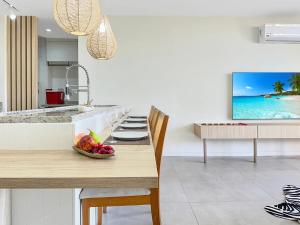 Luxo - Marina Privativa - 5 Suítes - Condomínio Clube