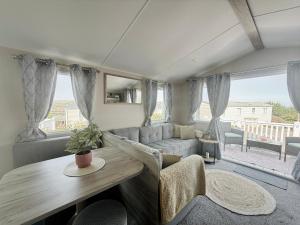 Kindred, a relaxed coastal escape in Swanage, Dorset with 300mbps WiFi