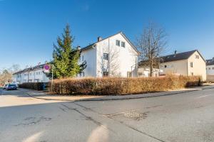 Gemütlich wohnen wie zu Hause - perfekt für Montage, Geschäftsreisen und Langzeitaufenthalte - SCH06