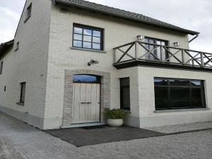 Cozy Holiday Home in Aalter near Lake