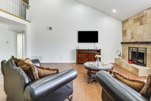 Spacious Getaway with Pool and Spa in La Mesa!