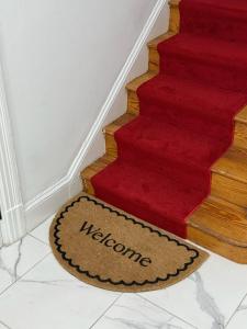 Gorgeous Refurbished 1Bdrm and 1Den Home