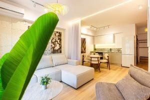 Dhermis Icon Big 1BR Ap 14