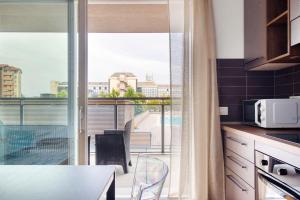 GiaxTower Gym Spa & Pool Romantic Pool View