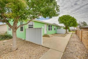1 Mi to Main Street Cozy Retreat in Portales