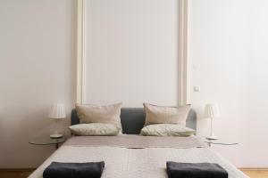 True Austrian Experience Apartment in Landstraße - Wien Mitte Station