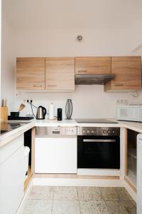 True Austrian Experience Apartment in Landstraße - Wien Mitte Station