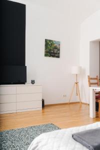 True Austrian Experience Apartment in Landstraße - Wien Mitte Station