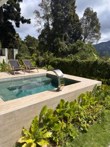 The White Horse, Private Pool, Sauna and Valley View