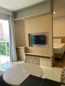 Praia do canto Apart Hotel - Apto 203 Varanda Lateral com Vista Mar