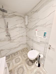 Lovely Apartment - 15 Min from Airport & City Center, 5 Min from Vienna Main-Bus Station EZ10a