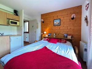 Charmant appartement au pied des pistes avec piscine - FR-1-505-208