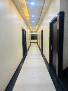 Hotel new highway treat