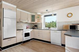 0178-Romo-Julianehab-10