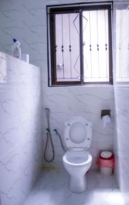 Spacious 2 bedroom home with equipped kitchen