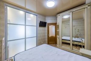 New 2 room apartment in modern residence