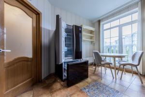 New 2 room apartment in modern residence