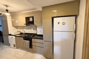 Leblon House Baruthane