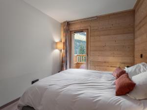 Appartement spacieux à Courchevel avec parking et animaux admis - FR-1-563-48