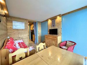 Appartement tout équipé 5 pers, aux pieds des pistes, balcon ouest, Les Menuires - FR-1-452-78