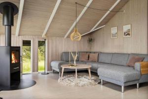 0153-Romo-Julianehab-5