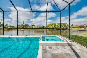 NEW BUILD-Heated Pool & Spa-Canal - South Exposure - House Aruba