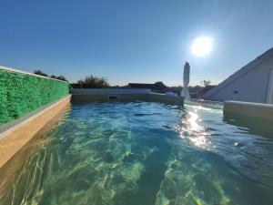 Modern penthouse Ivan with rooftop swimming pool and jacuzzi