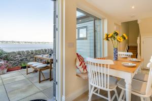 Wash House - Tayport